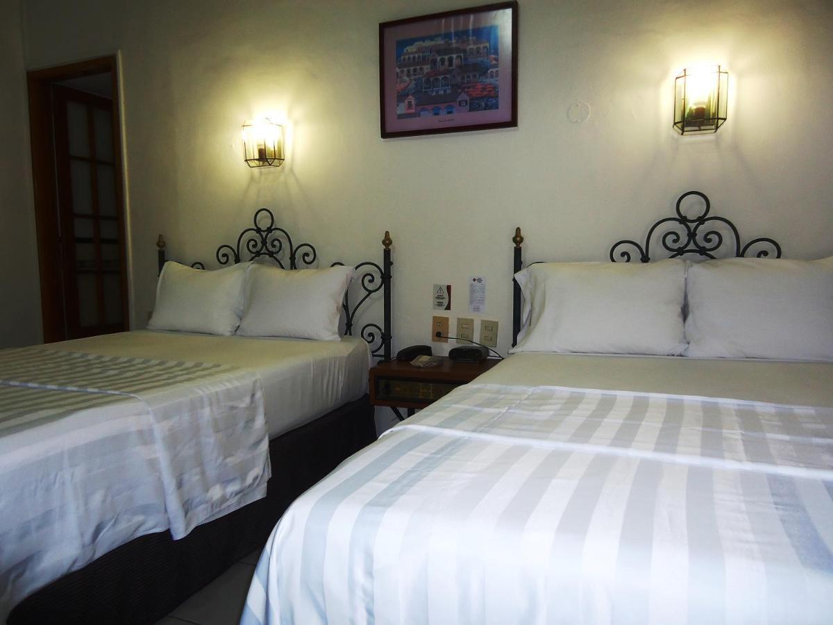 Hotel Concierge Plaza Colima Exterior photo